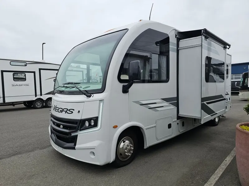 2027 Thor Motor Coach Vegas, photo 6 of 24