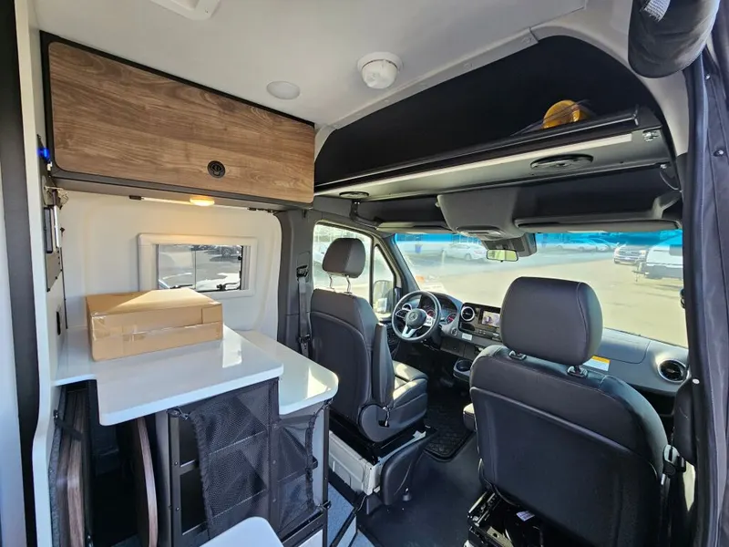 2026 Tiffin Motorhomes GH1, photo 14 of 24