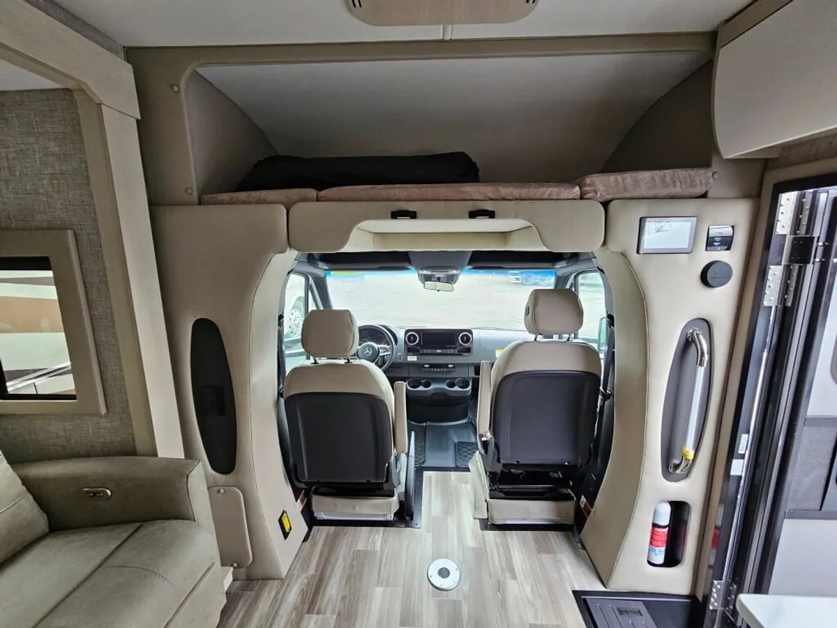 2026 Tiffin Motorhomes Wayfarer, photo 14 of 24