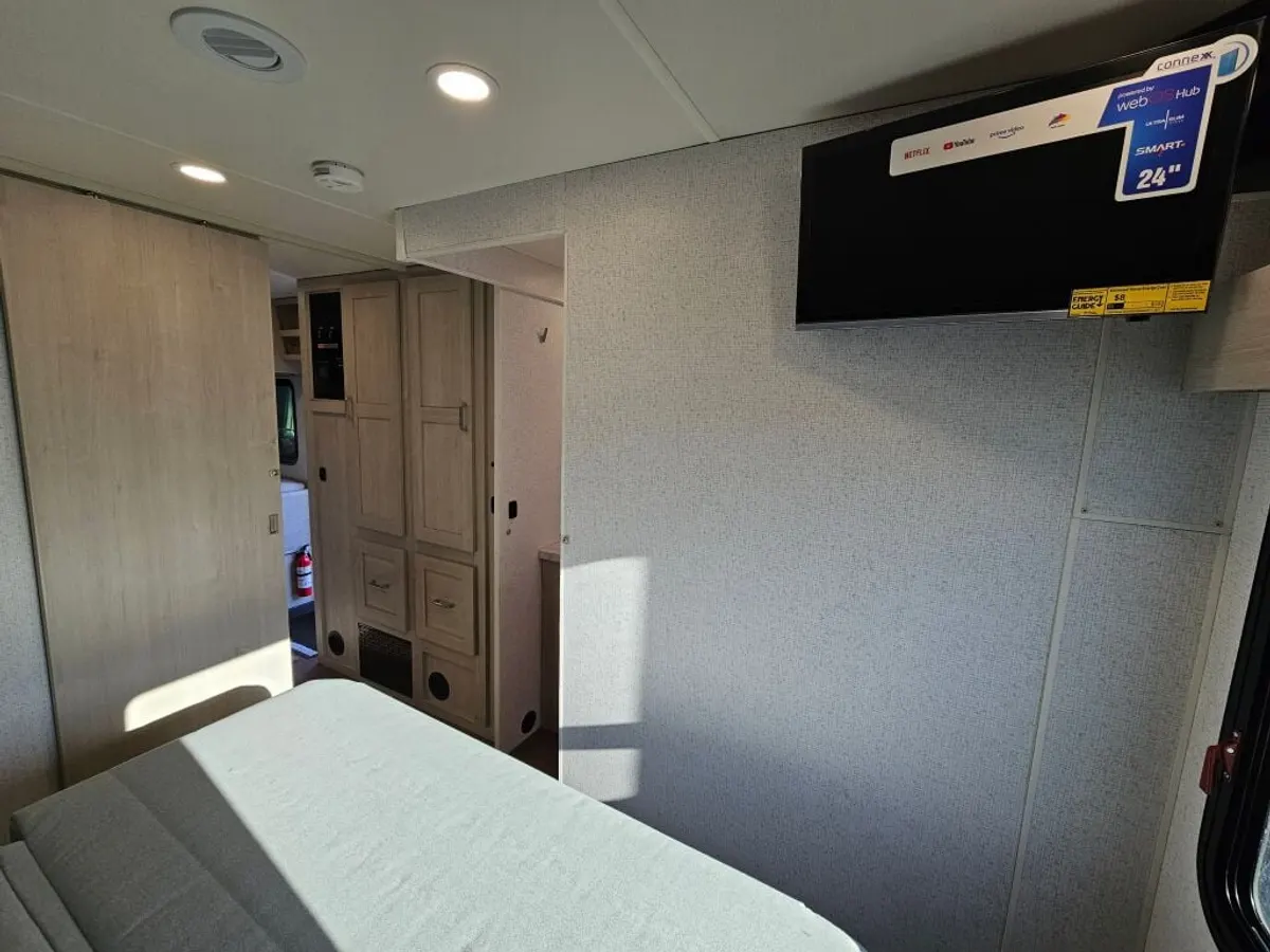 2027 winnebago sunflyer, photo 24 of 24