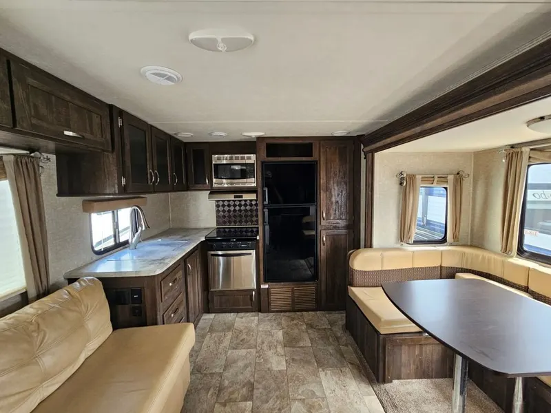 2018 Forest River Rainier, photo 12 of 24