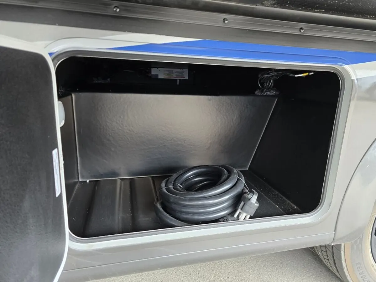 2026 Thor Motor Coach Omni Trail, photo 11 of 24