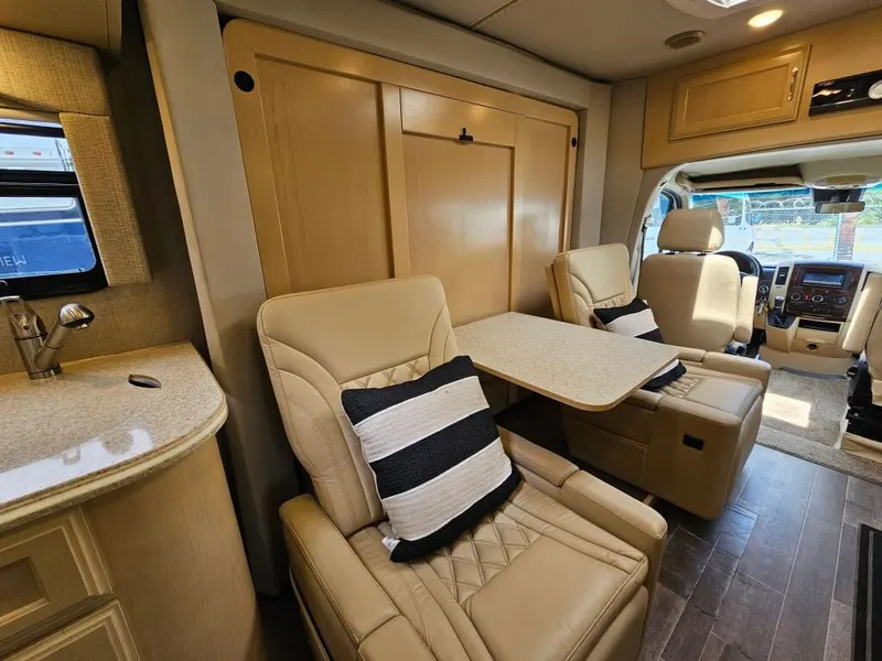 2019 Regency RV Ultra Brougham, photo 19 of 24