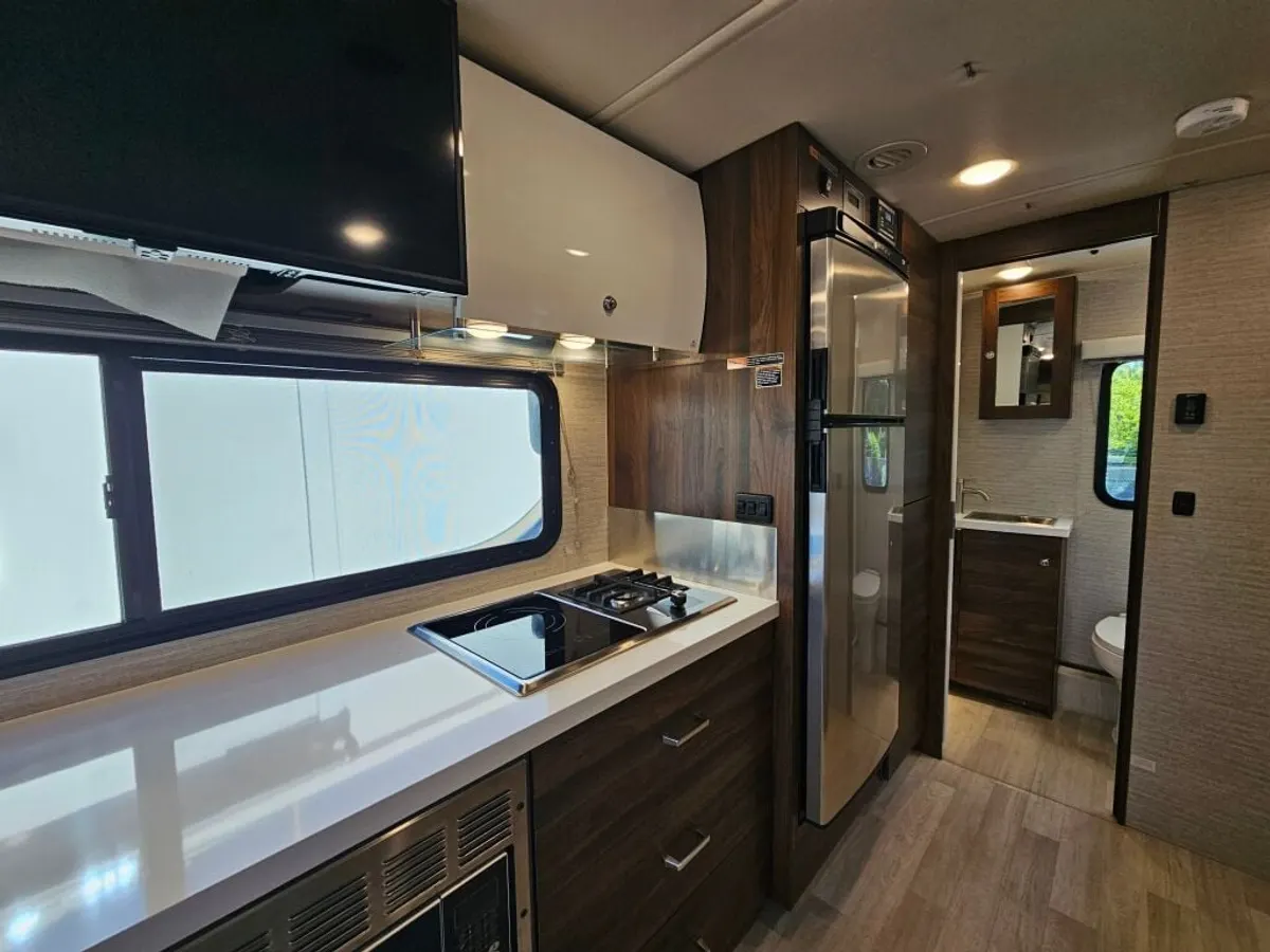 2021 Winnebago View, photo 12 of 24