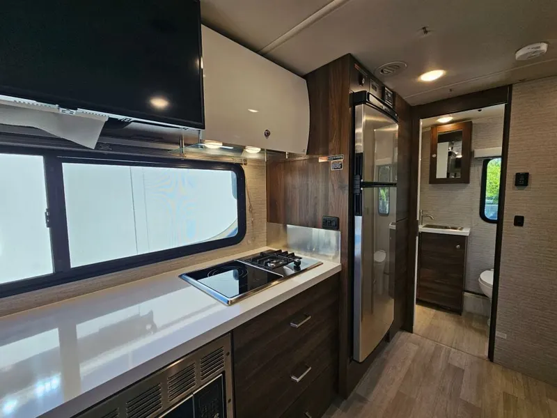 2021 Winnebago View, photo 12 of 24