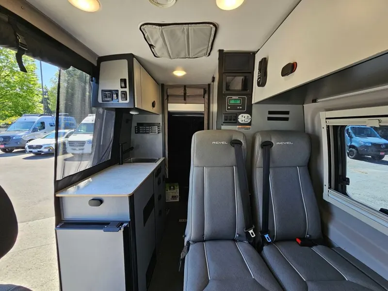 2025 Winnebago Revel, photo 19 of 24