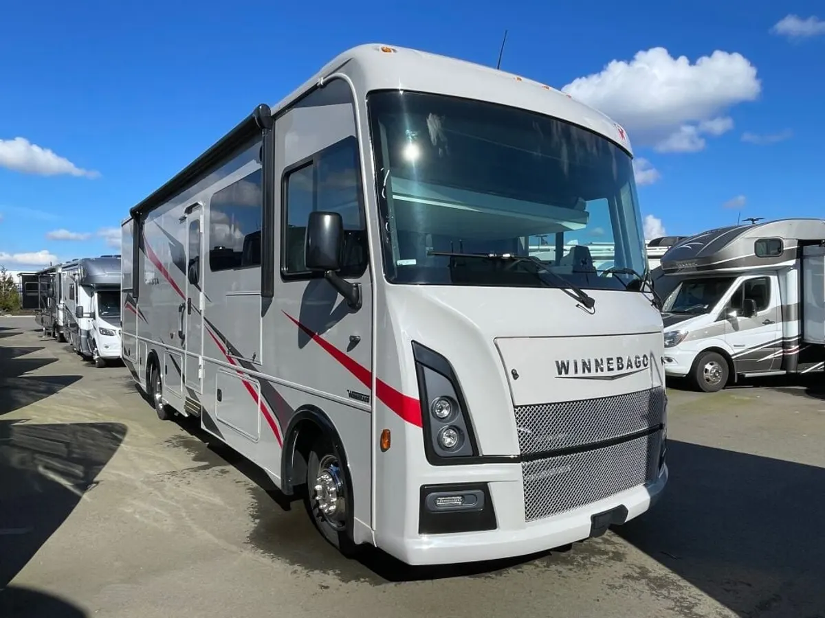 2024 Winnebago Vista, photo 1 of 22