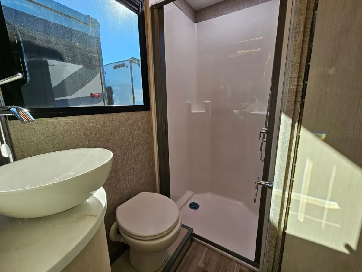 2026 Tiffin Motorhomes Wayfarer, photo 23 of 24