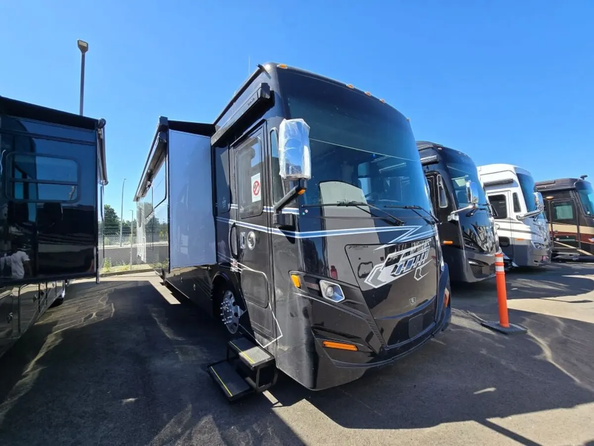 2026 Tiffin Motorhomes Allegro Red, photo 2 of 24