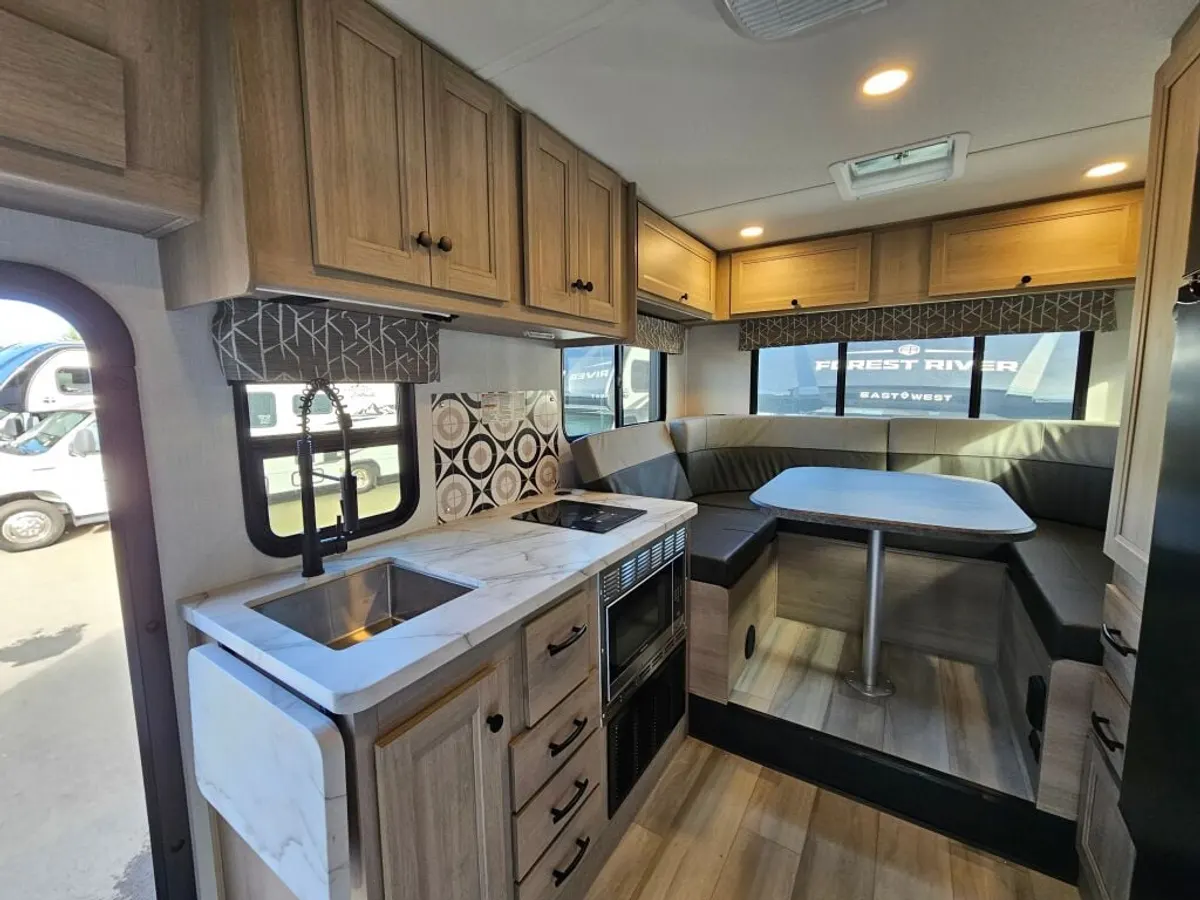 2026 Forest River Sunseeker LE, photo 11 of 24