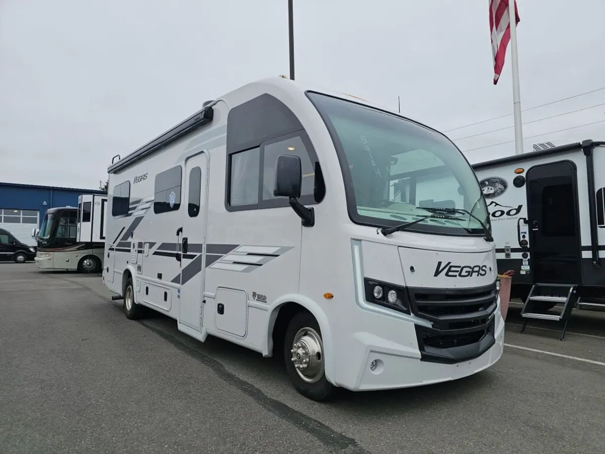 2027 Thor Motor Coach Vegas, photo 1 of 24