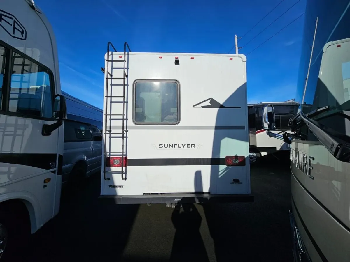 2027 winnebago sunflyer, photo 5 of 24