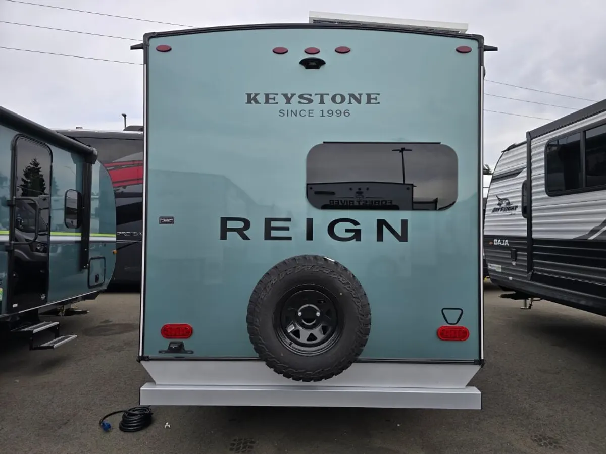 2027 Keystone Reign, photo 5 of 24