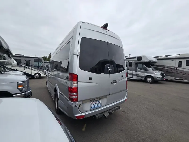 2016 Roadtrek E-Trek, photo 7 of 24