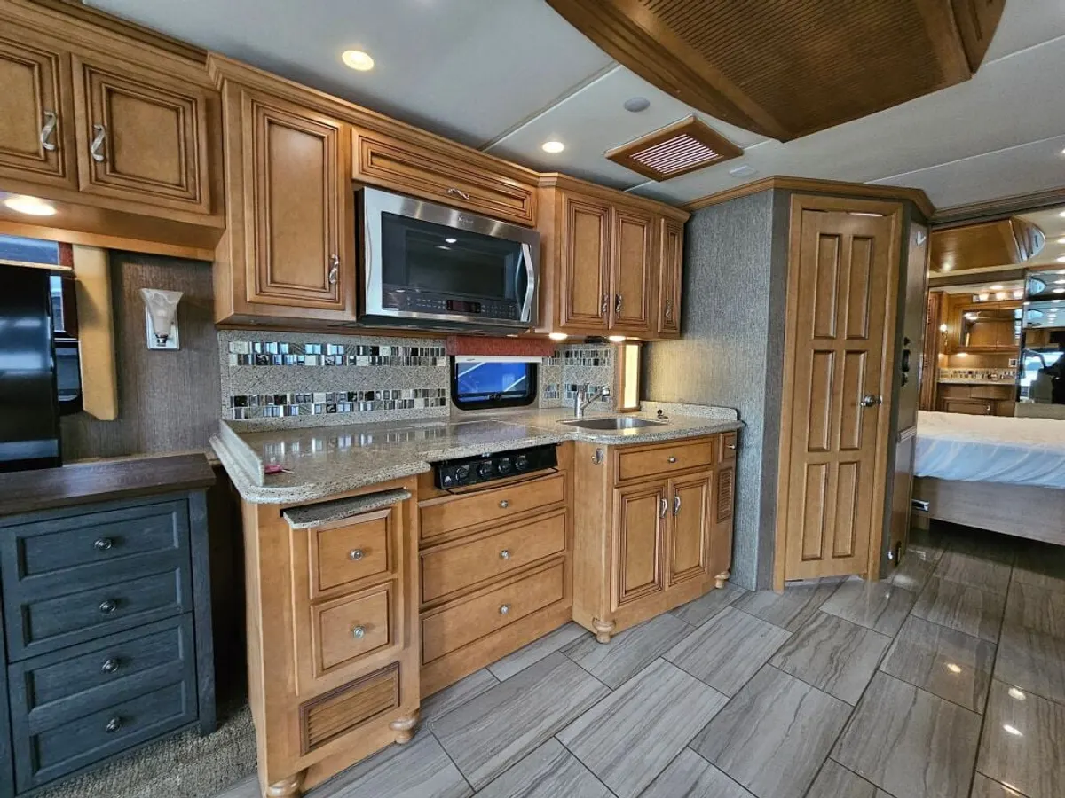 2015 Newmar Ventana, photo 13 of 24