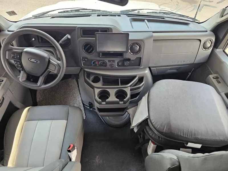 2027 Forest River Sunseeker, photo 20 of 24