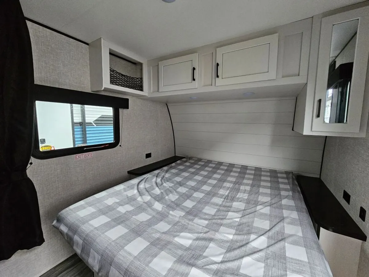 2024 Jayco Jay Flight SLX, photo 10 of 24