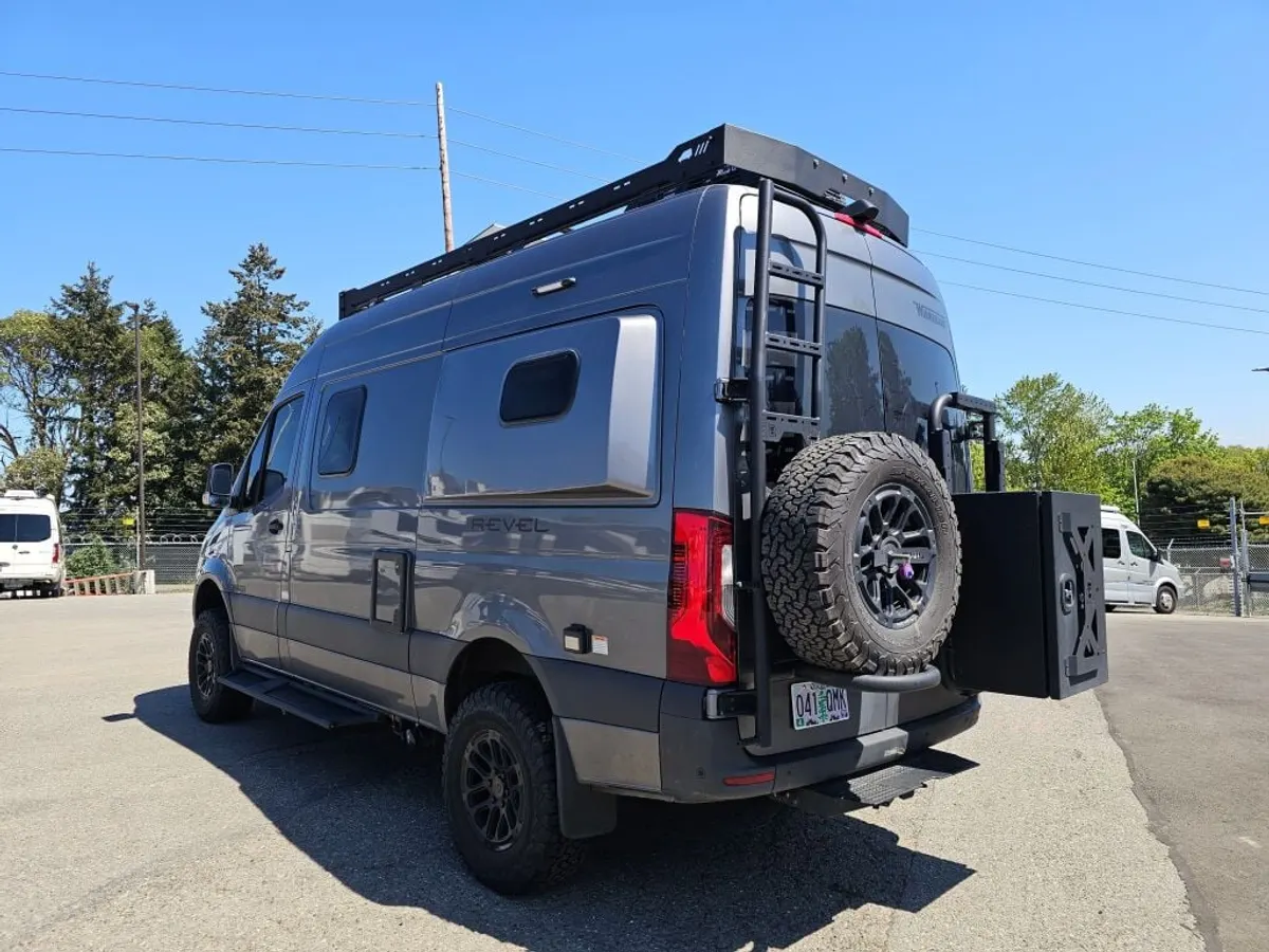 2025 Winnebago Revel, photo 5 of 24