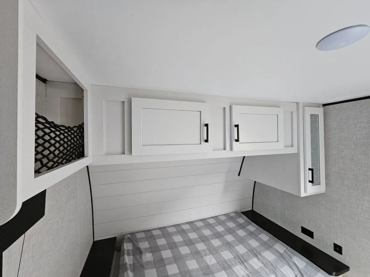 2024 Jayco Jay Flight SLX, photo 13 of 24