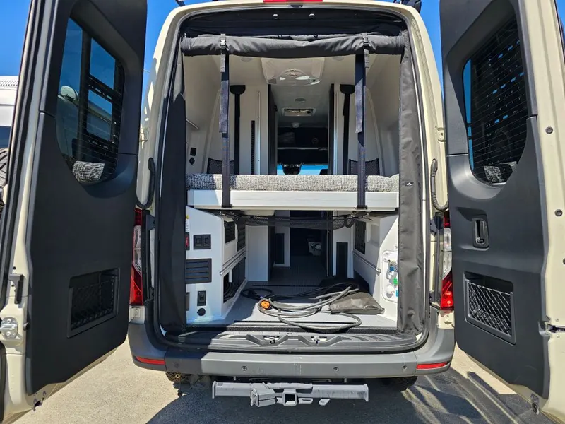2026 Tiffin Motorhomes GH1, photo 8 of 24