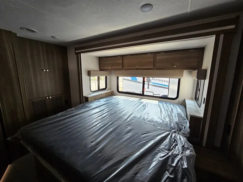 2027 Coachmen Freelander, photo 20 of 24