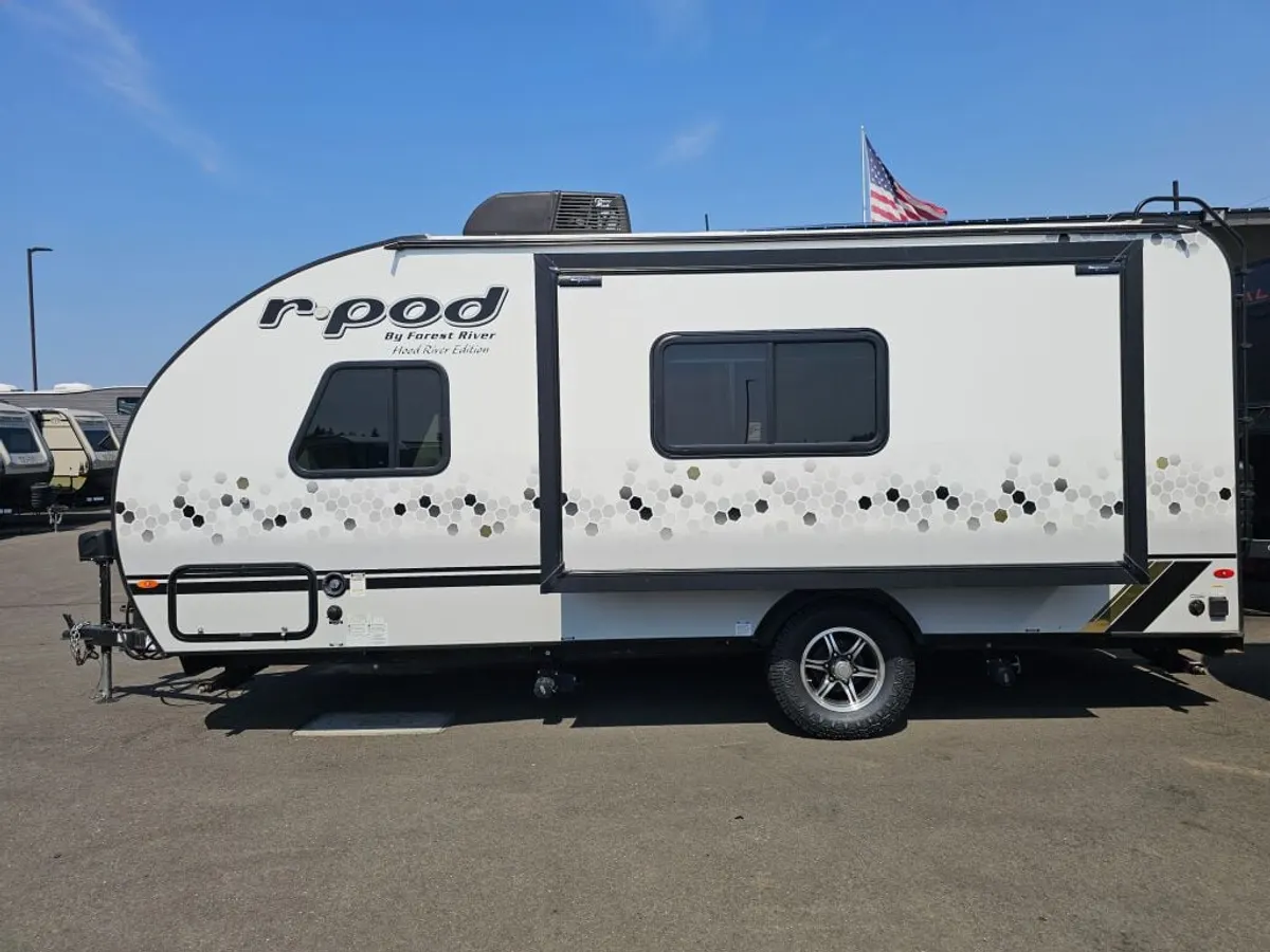 2021 Forest River R-Pod, photo 4 of 24