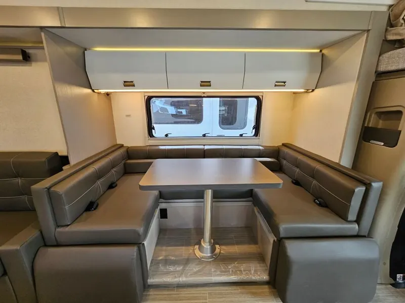 2027 Winnebago View, photo 15 of 24