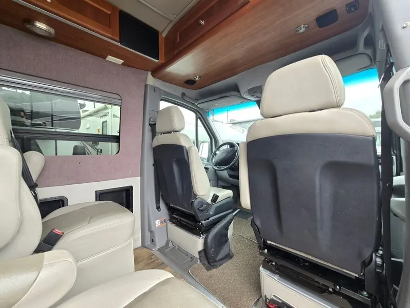 2016 Roadtrek E-Trek, photo 15 of 24