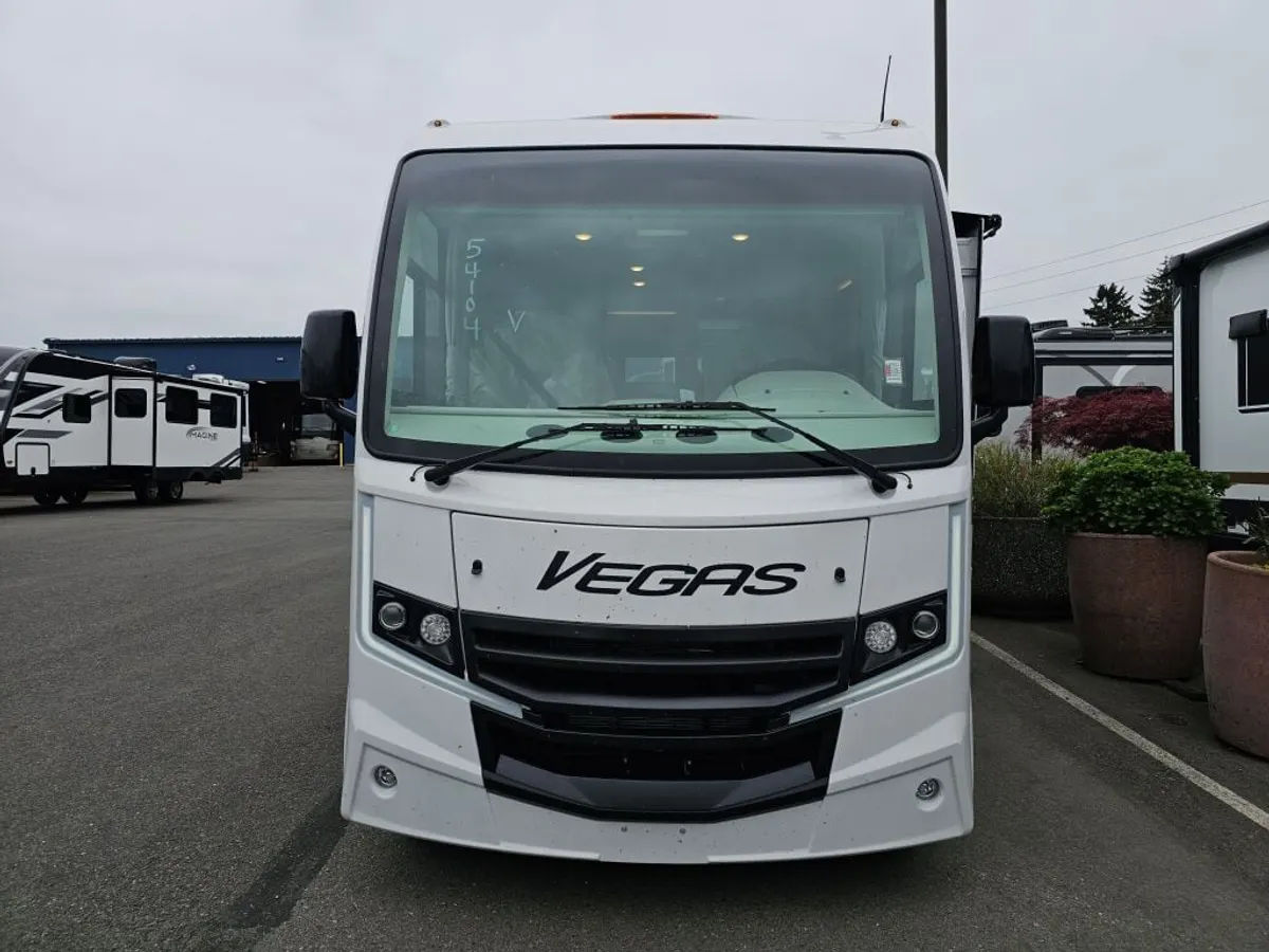 2027 Thor Motor Coach Vegas, photo 7 of 24