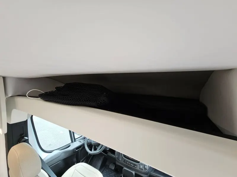 2027 Thor Motor Coach Sequence, photo 19 of 24