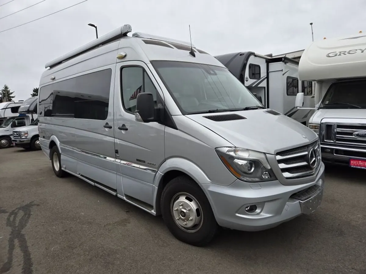 2016 Roadtrek E-Trek, photo 3 of 24