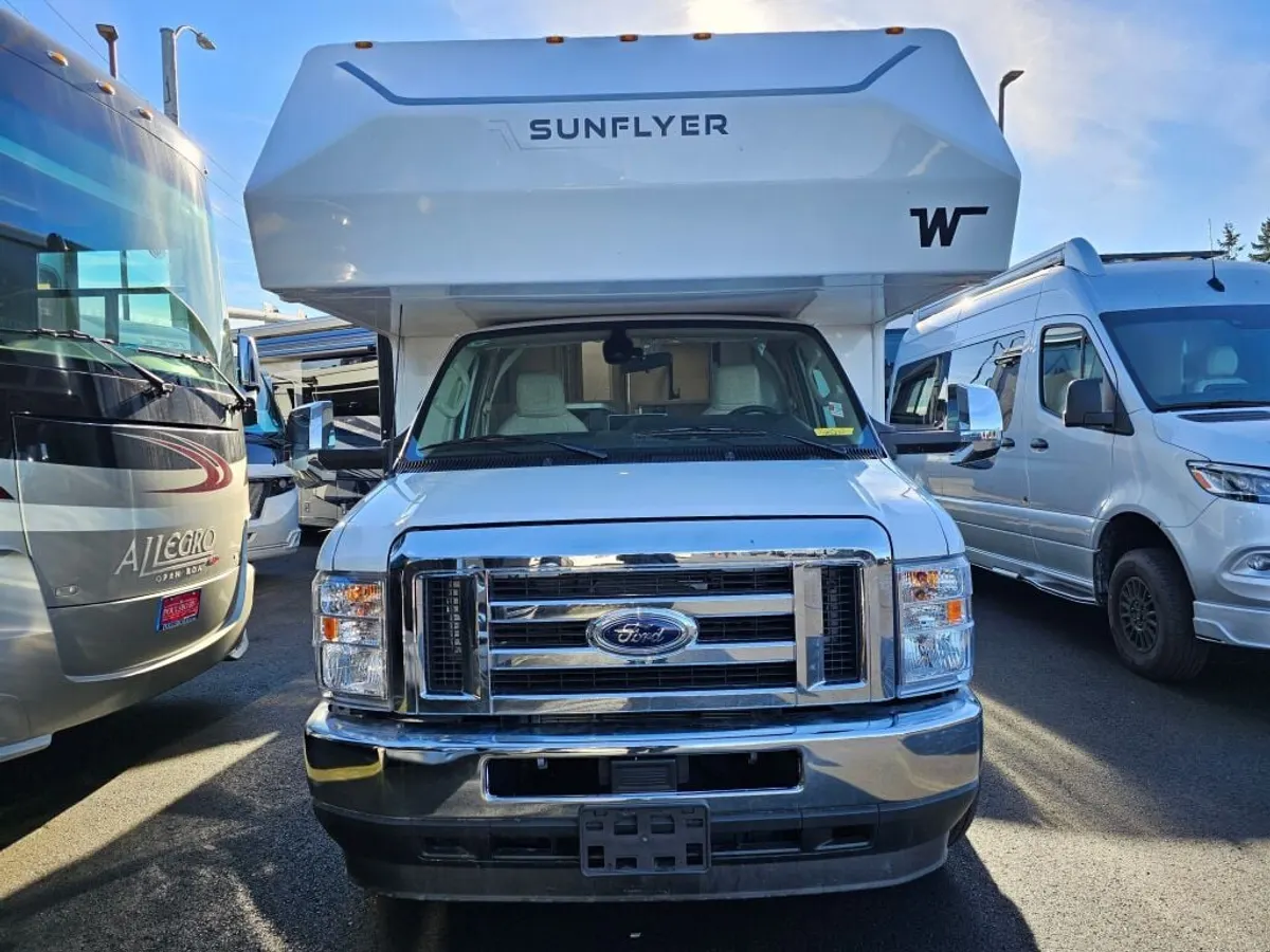 2027 winnebago sunflyer, photo 2 of 24