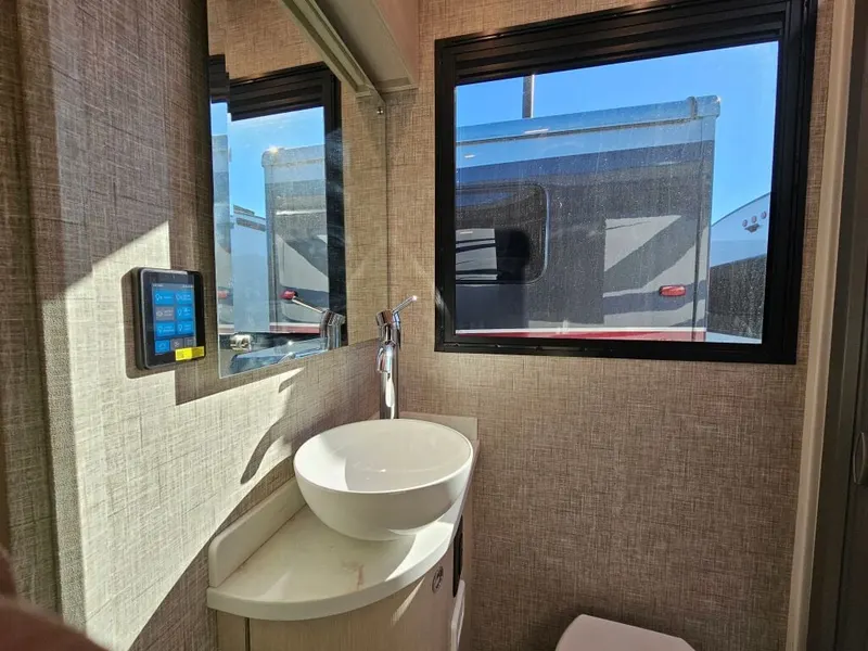 2026 Tiffin Motorhomes Wayfarer, photo 22 of 24