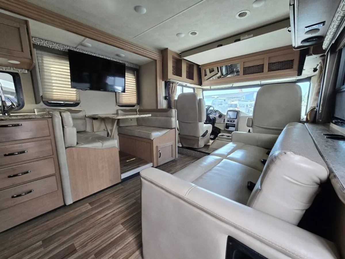 2019 Thor Motor Coach Ace, photo 9 of 24