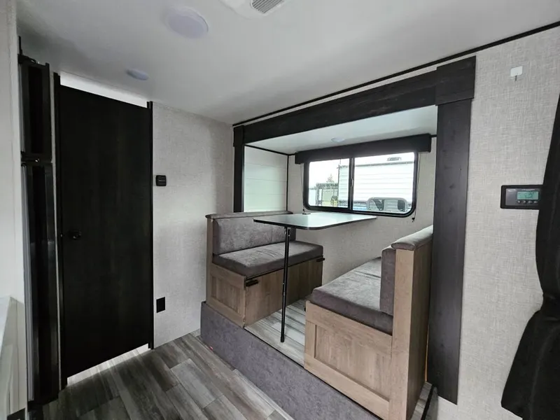 2024 Jayco Jay Flight SLX, photo 15 of 24