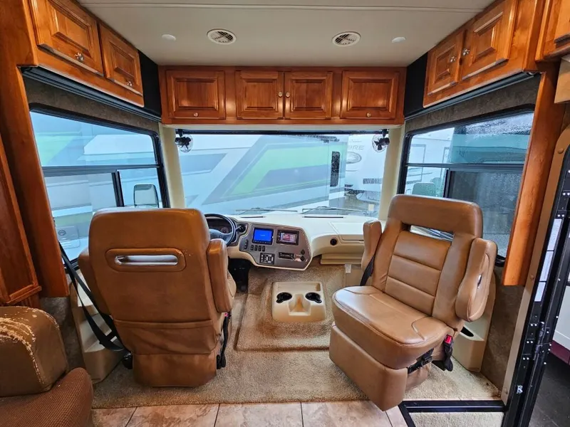 2015 Tiffin Motorhomes Allegro, photo 11 of 24