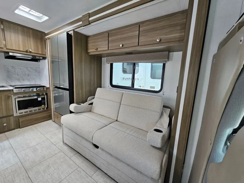 2027 Coachmen Freelander, photo 11 of 24