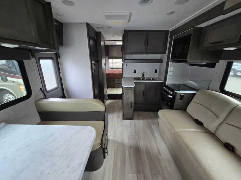 2023 Coachmen Leprechaun, photo 16 of 24
