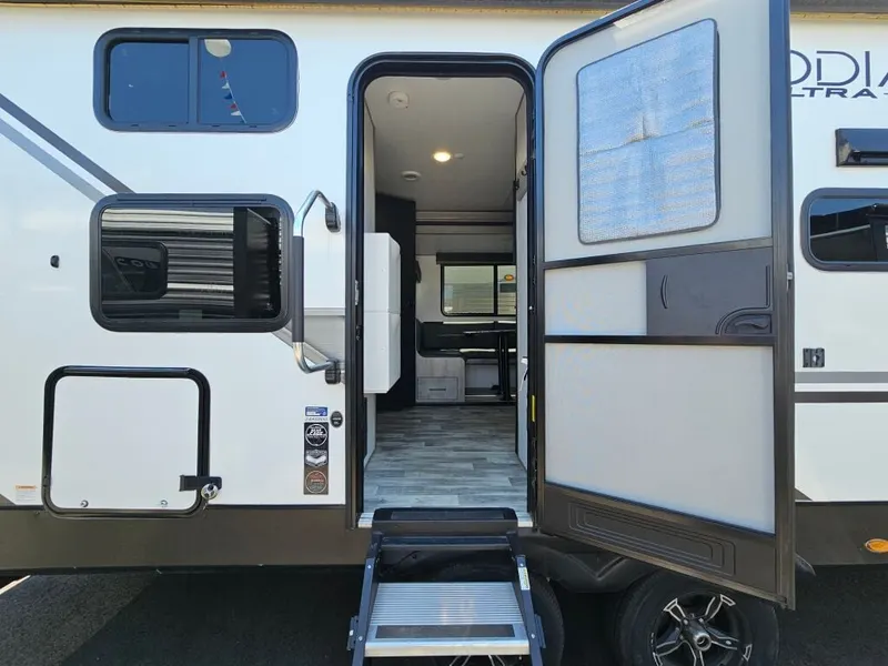2022 Dutchmen Kodiak Ultra-Lite, photo 8 of 24