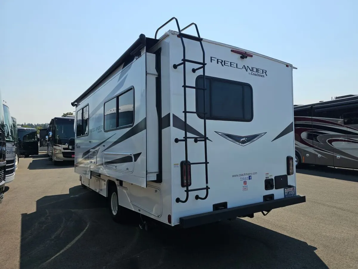 2023 Coachmen Freelander, photo 5 of 24