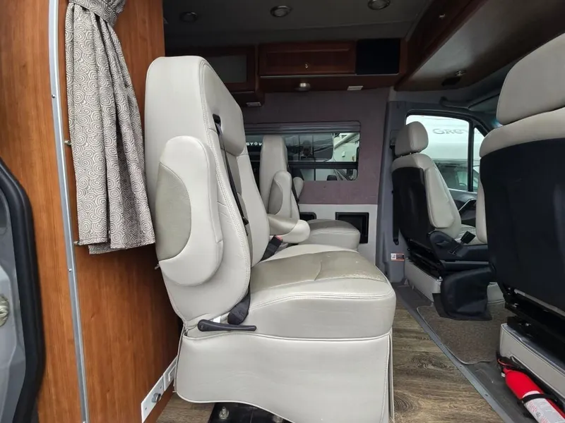 2016 Roadtrek E-Trek, photo 13 of 24
