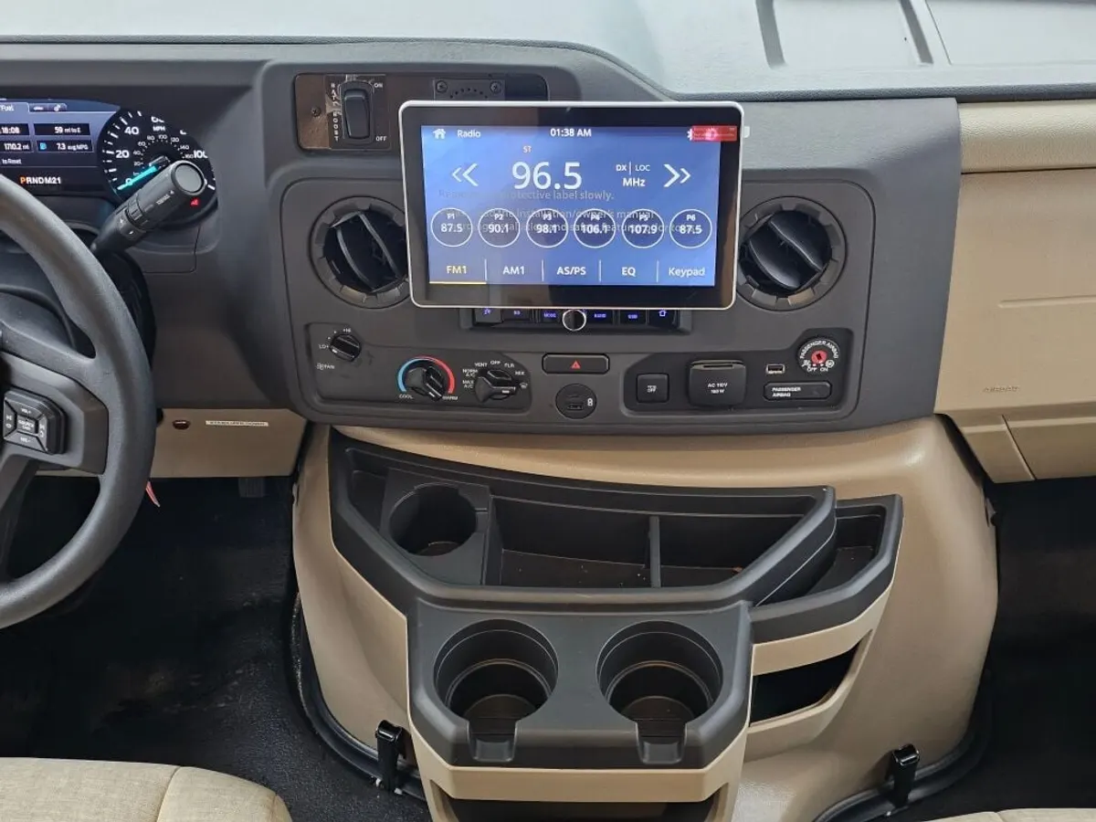 2027 Winnebago Sunflyer, photo 17 of 24