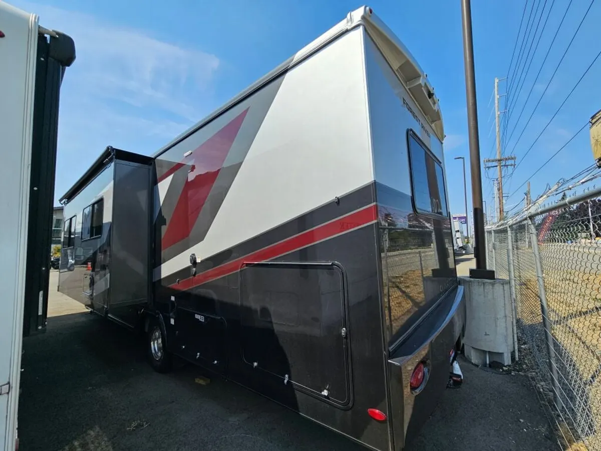 2027 Forest River Sunseeker, photo 4 of 24