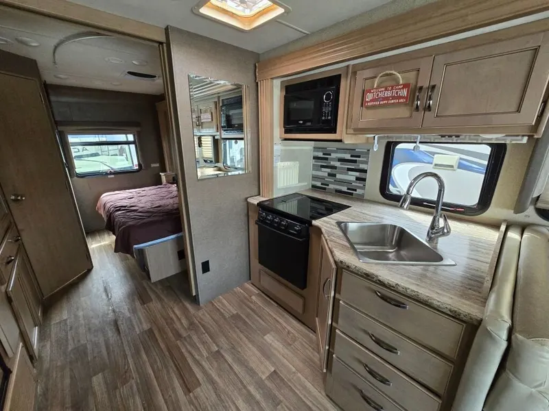 2019 Thor Motor Coach Ace, photo 19 of 24