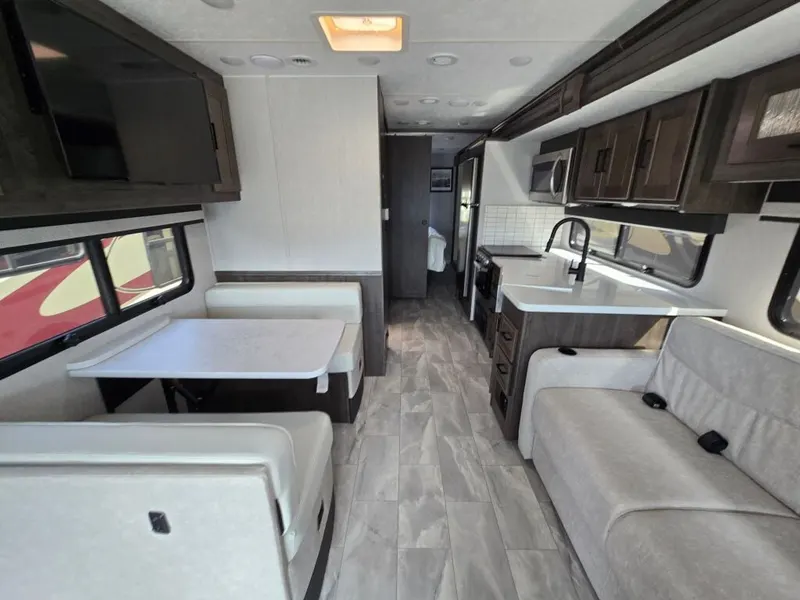 2023 Coachmen Mirada, photo 14 of 24