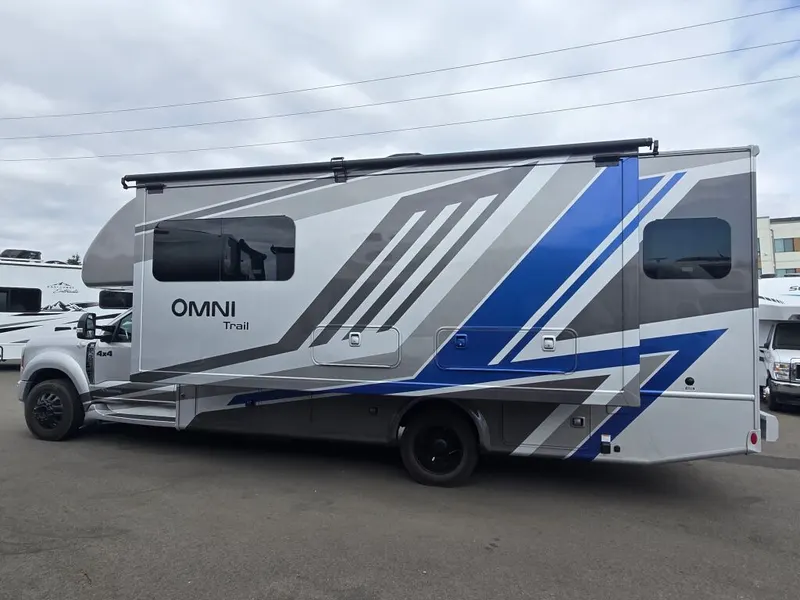 2026 Thor Motor Coach Omni Trail, photo 8 of 24