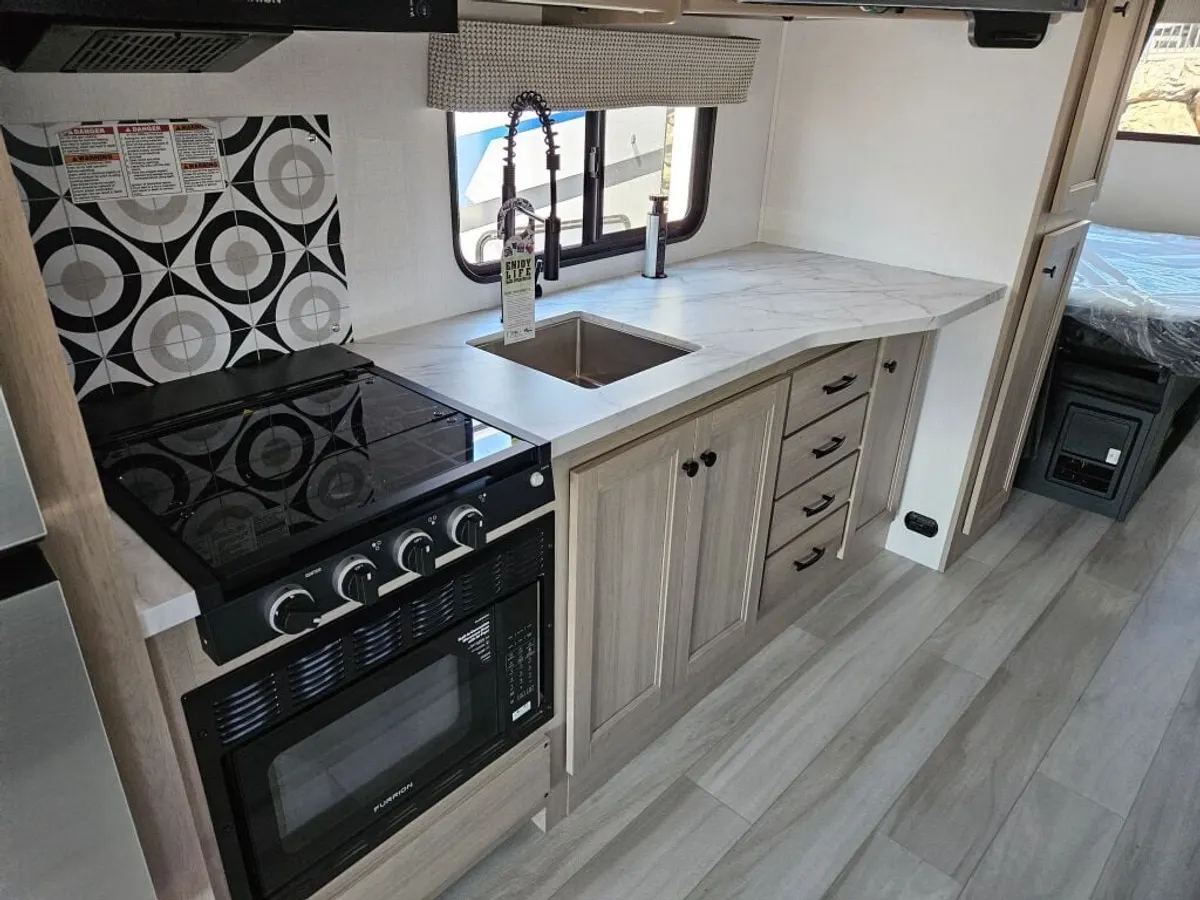 2026 Forest River Sunseeker LE, photo 15 of 19