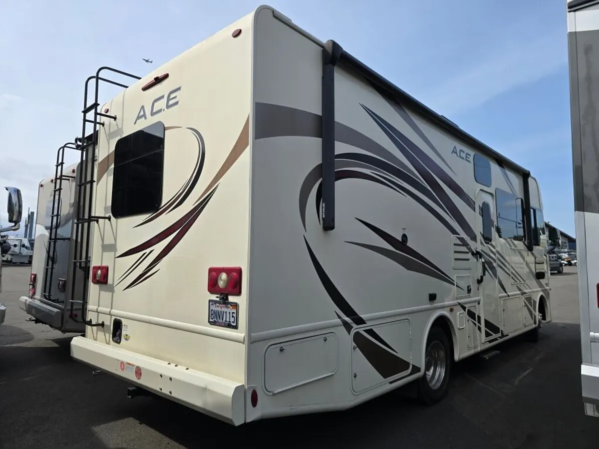 2019 Thor Motor Coach Ace, photo 6 of 24