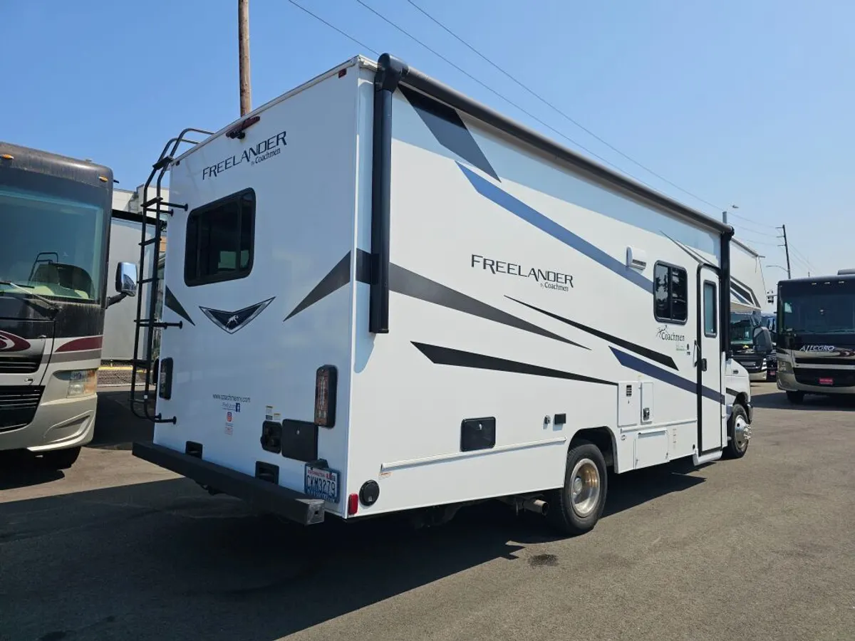 2023 Coachmen Freelander, photo 3 of 24