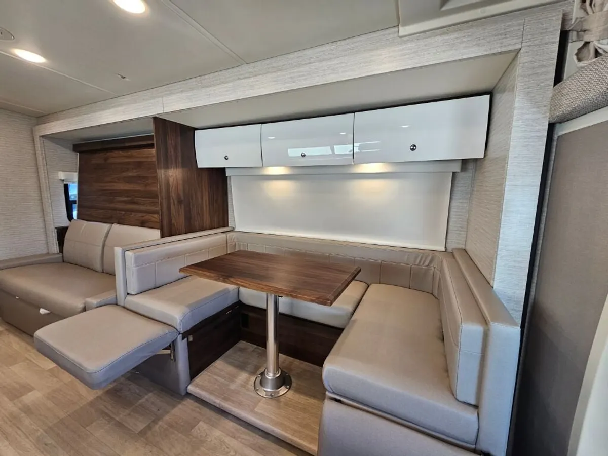 2021 Winnebago View, photo 11 of 24